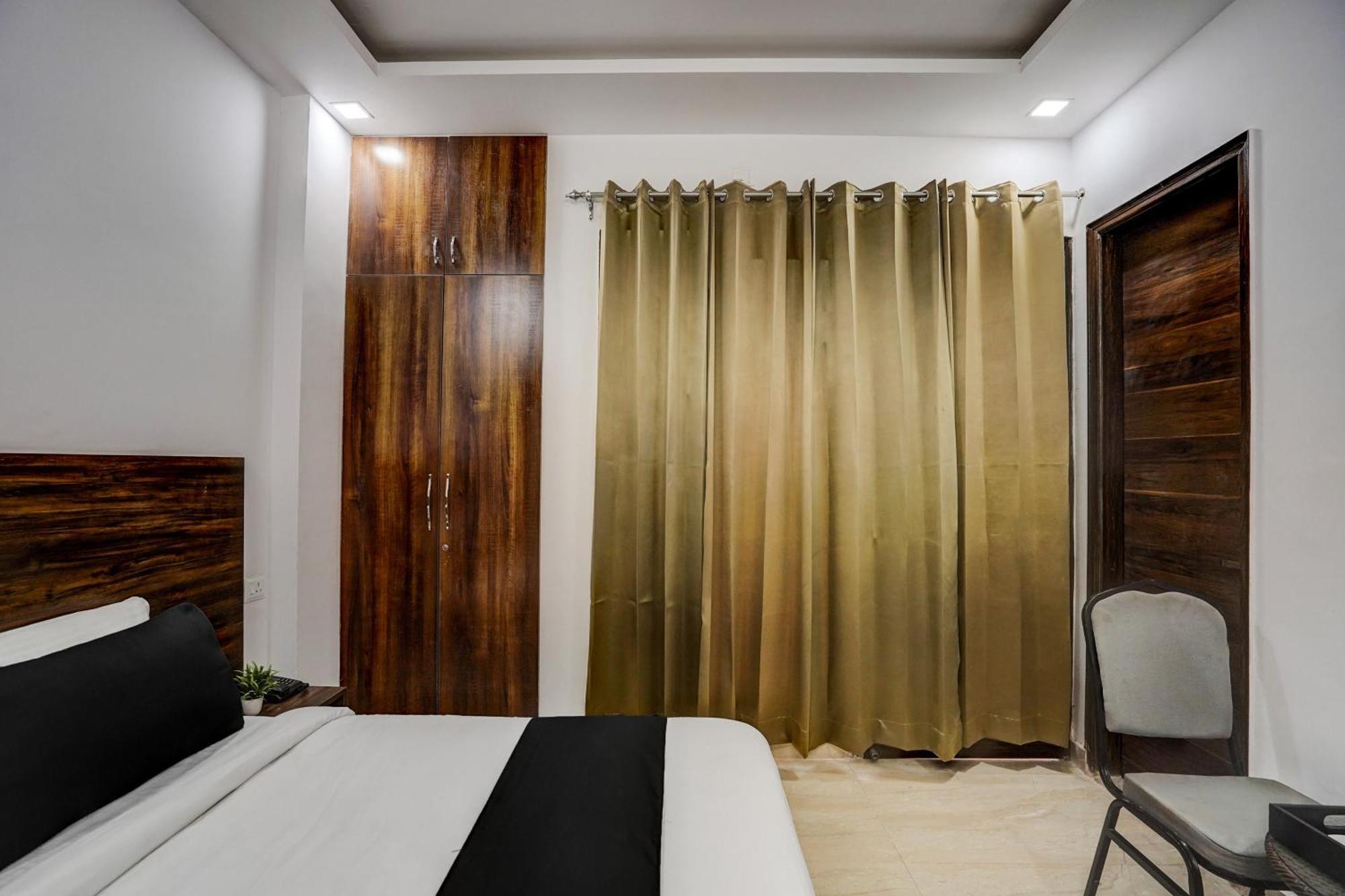 Townhouse Cloud Bay Otel Gurgaon Dış mekan fotoğraf