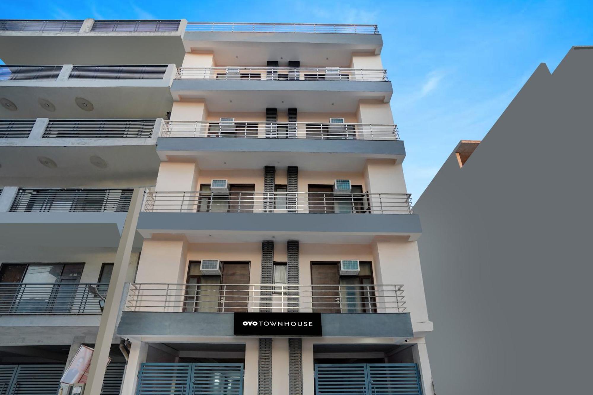 Townhouse Cloud Bay Otel Gurgaon Dış mekan fotoğraf